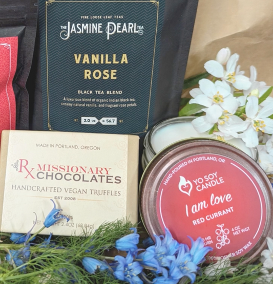 Mother's Day Bundle (Small Candle+ Tea + Chocolate)